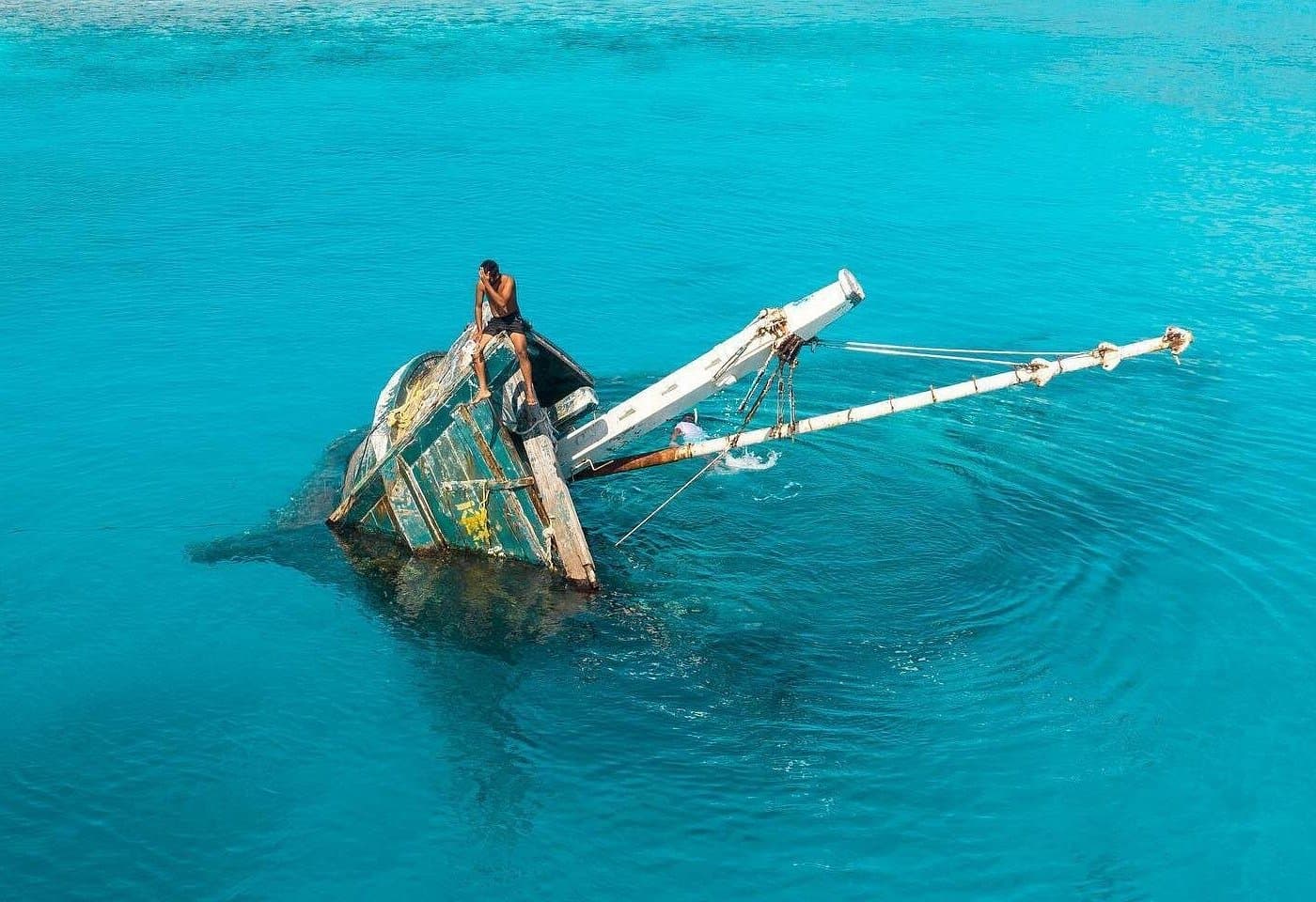 Shipwreck & Sandbank - Timeless Tours Maldives